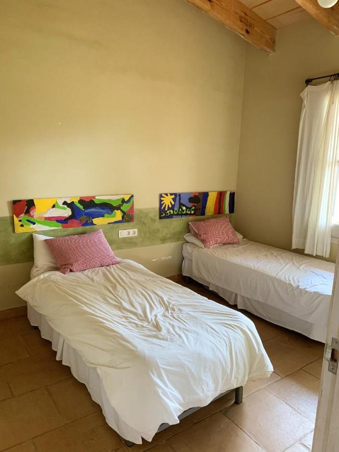 Elegant Villa In Camallera With Private Pool ภายนอก รูปภาพ